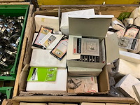 Partij fittingen, bodylotion en diversen - afbeelding 2 van  8