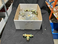 Partij fittingen - afbeelding 1 van  1