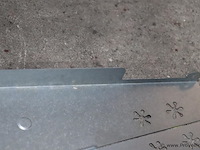 Partij flatfix winddeflectoren (links en rechts) t.b.v. zonnepanelen - afbeelding 7 van  7