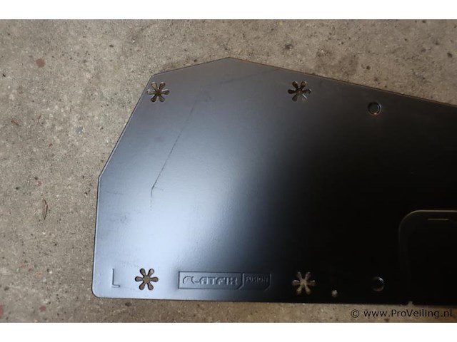 Partij flatfix winddeflectoren t.b.v. zonnepanelen - nieuw - afbeelding 7 van  8
