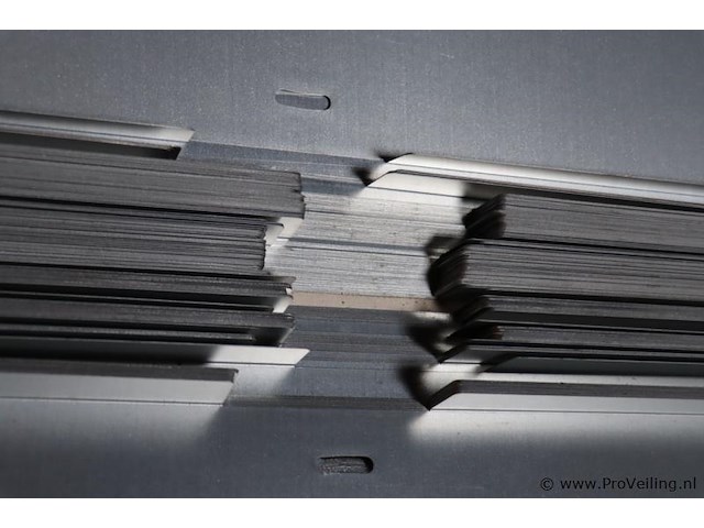 Partij flatfix winddeflectoren t.b.v. zonnepanelen - afbeelding 3 van  12