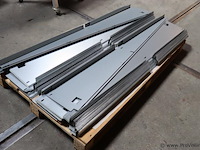 Partij flatfix winddeflectoren t.b.v. zonnepanelen - afbeelding 1 van  12