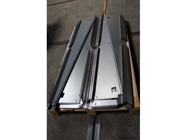 Partij flatfix winddeflectoren t.b.v. zonnepanelen - afbeelding 5 van  12