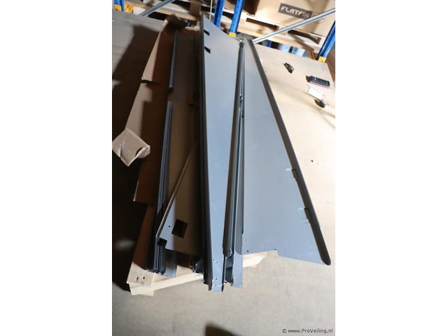 Partij flatfix winddeflectoren t.b.v. zonnepanelen - afbeelding 1 van  7