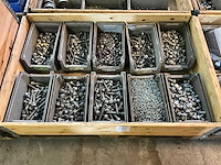 Partij flensbouten - afbeelding 1 van  5