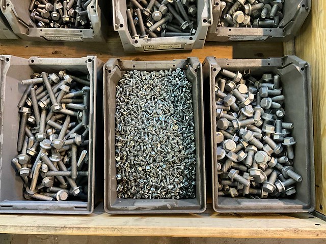 Partij flensbouten - afbeelding 5 van  5