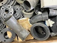 Partij flenzen, bochten en koppelingen - afbeelding 5 van  7