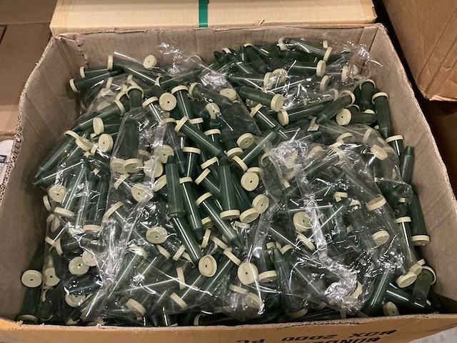 Partij flesjes 10cc gedopt (18000x) - afbeelding 1 van  3