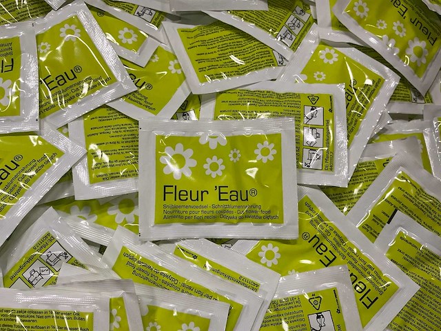 Partij fleur ‘eau & vaselife diverse bloemen voeding (7000x) - afbeelding 2 van  10