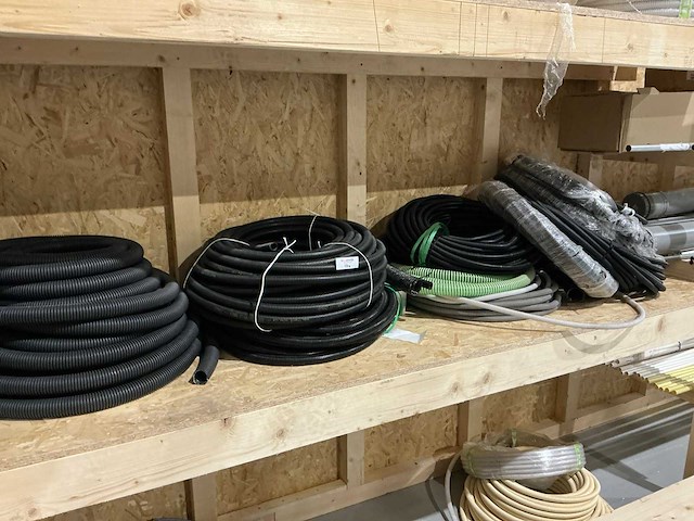 Partij flexibel mantelbuis - afbeelding 1 van  9