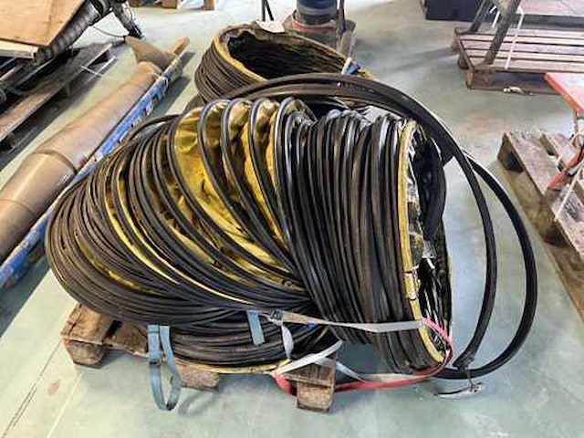 Partij flexibele buis - afbeelding 2 van  2