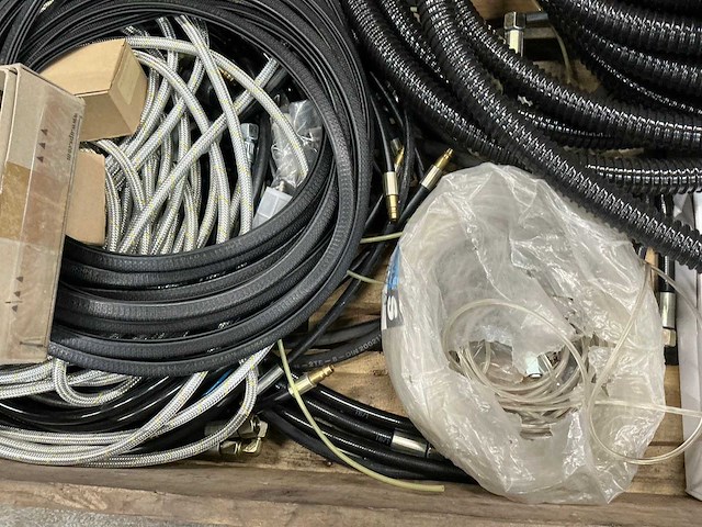 Partij flexibele leidingen - afbeelding 4 van  6