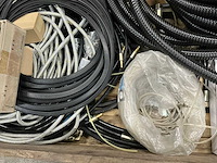 Partij flexibele leidingen - afbeelding 4 van  6