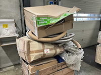 Partij flexibele luchtslangen - afbeelding 4 van  5