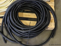 Partij flexibele slangen, diverse soorten en maten - afbeelding 3 van  6