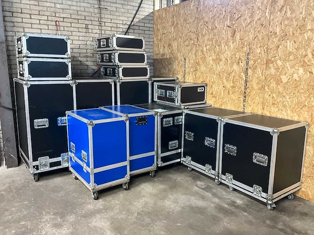 Partij flightcase (16x) - afbeelding 22 van  28