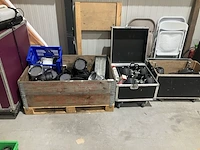 Partij flightcases met show/stage en rookmachine