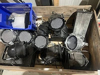 Partij flightcases met show/stage en rookmachine - afbeelding 8 van  11