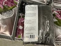 Partij flower make-up sandman zwart ca 5kg per zak (55x) - afbeelding 1 van  1