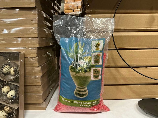 Partij flower & plant decorations grains 2-3mm 5kg red (70x) - afbeelding 2 van  3