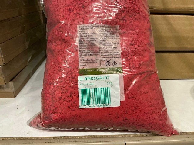 Partij flower & plant decorations grains 2-3mm 5kg red (70x) - afbeelding 3 van  3