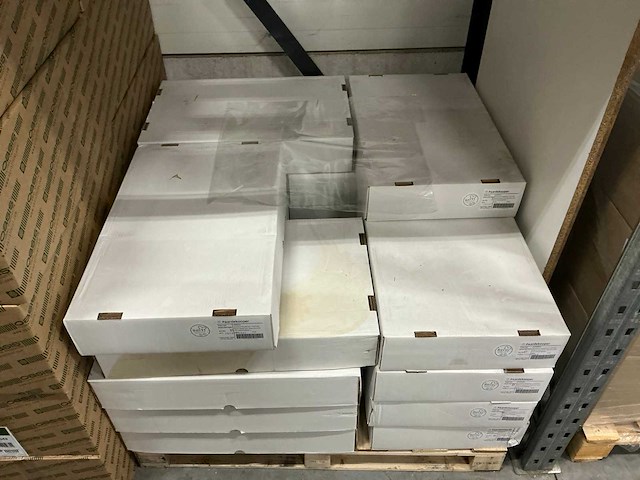 Partij flower wrapping quadra 60x60cm ropp35 recy clear70% (9500x) - afbeelding 1 van  3