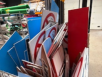 Partij foam borden (festival/evenement) - afbeelding 5 van  10