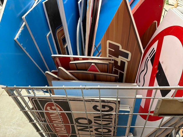 Partij foam borden (festival/evenement) - afbeelding 9 van  10