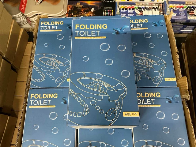 Partij folding toilets age 0-5 (36x) - afbeelding 1 van  5