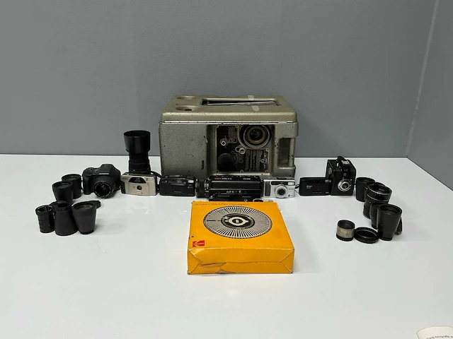 Partij fotocamera en videocamera’s - afbeelding 7 van  14