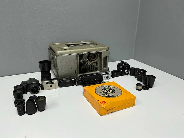 Partij fotocamera en videocamera’s - afbeelding 8 van  14