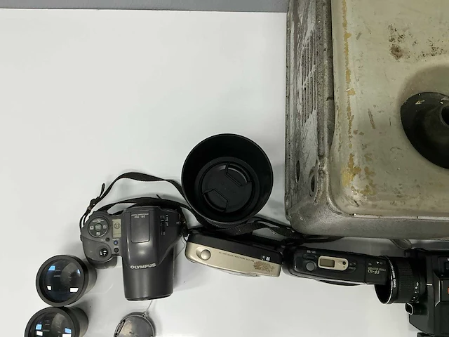 Partij fotocamera en videocamera’s - afbeelding 11 van  14