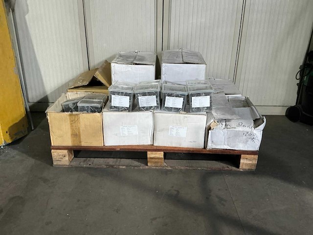 Partij fp - zelfborende damwandschroeven - afbeelding 1 van  7