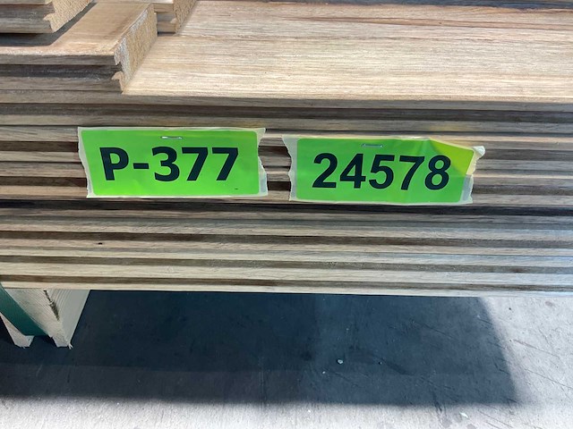 Partij fraké planken mes- en groef verbinding 215-245x9,2x2 cm - afbeelding 7 van  10