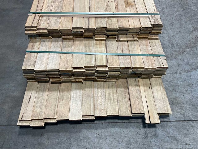 Partij fraké planken mes- en groef verbinding 275-335x9,2x2 cm - afbeelding 7 van  10