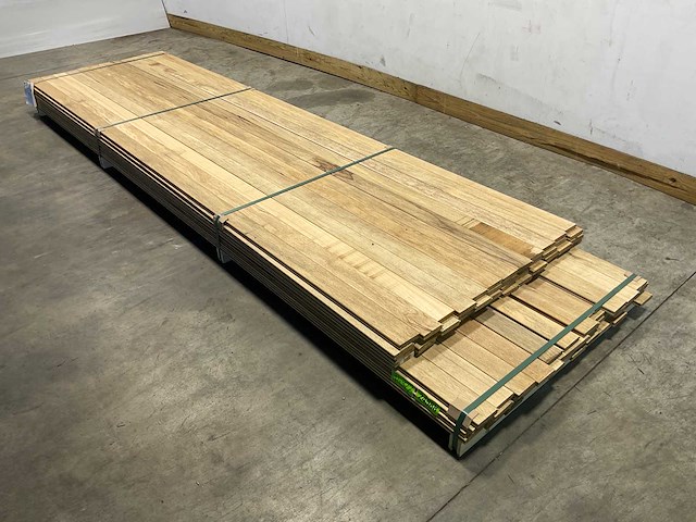 Partij fraké planken mes- en groef verbinding 365-395x9,2x2 cm - afbeelding 1 van  10