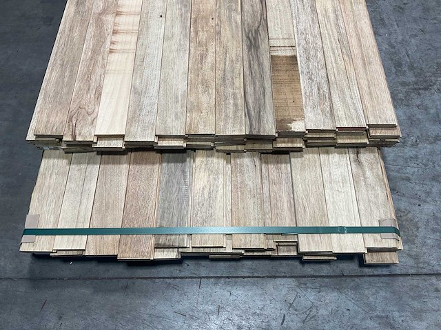 Partij fraké planken mes- en groef verbinding 365-395x9,2x2 cm - afbeelding 7 van  10