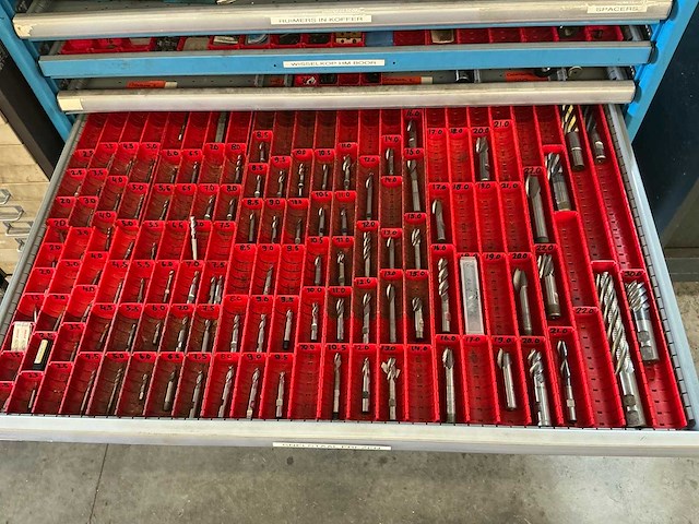 Partij freesgereedschap - afbeelding 1 van  13