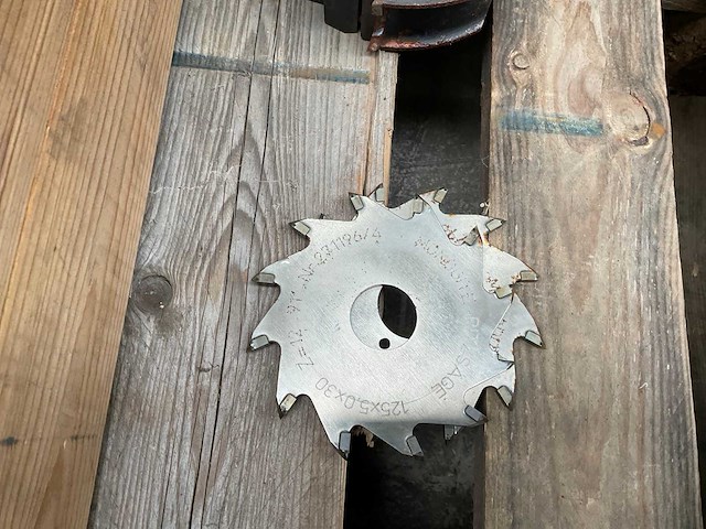 Partij freeskoppen en machinegereedschappen - afbeelding 2 van  3