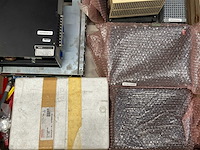 Partij frequentieregelaars, servo drives en industriële besturingsmodules - afbeelding 2 van  7