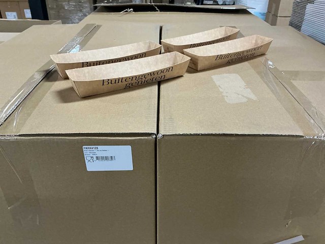 Partij frikandel bakjes ‘buitengewoon genieten’ (14850x) - afbeelding 1 van  4