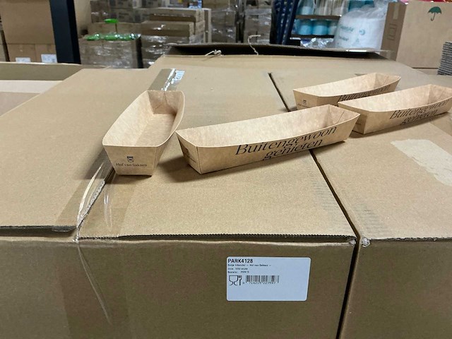 Partij frikandel bakjes ‘buitengewoon genieten’ (14850x) - afbeelding 3 van  4