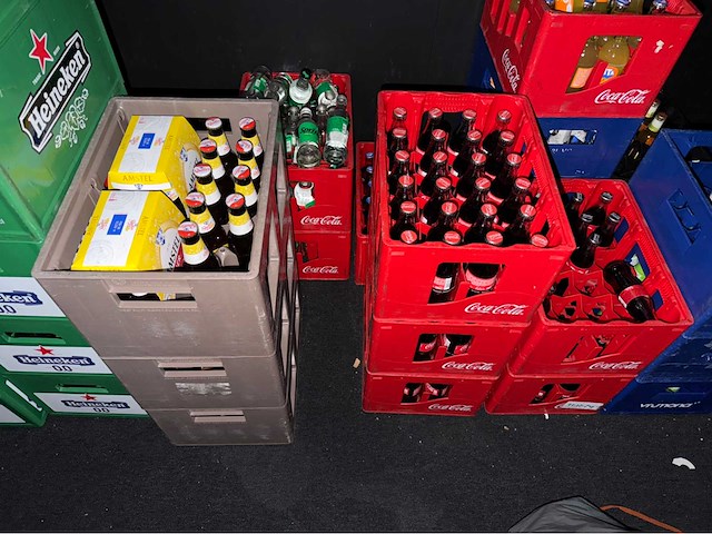 Partij (fris)dranken, emballage en chips - afbeelding 14 van  20