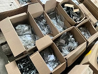Partij fuhr - hahn -hoppe - gu - roto - sobinco - nemef - scharnieren draaikiepbeslag aanslagrubbers krukken etc - ca. 25 pallets met hang en sluitwerk - afbeelding 13 van  42