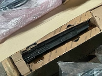 Partij fuhr - hahn -hoppe - gu - roto - sobinco - nemef - scharnieren draaikiepbeslag aanslagrubbers krukken etc - ca. 25 pallets met hang en sluitwerk - afbeelding 18 van  42