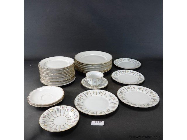 Partij fürstenberg w. germany borden diameter 15, 19, 24cm - afbeelding 1 van  5