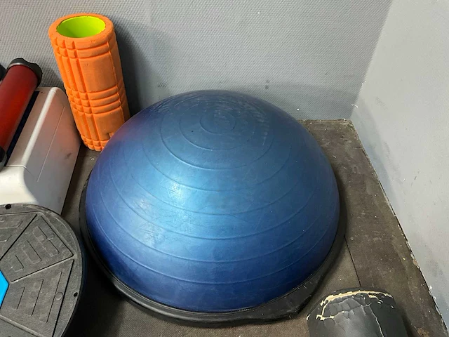 Partij fysiotherapie- en fitnessmaterialen - afbeelding 3 van  8