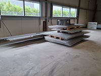 Partij gaaswand met profielen - afbeelding 1 van  3