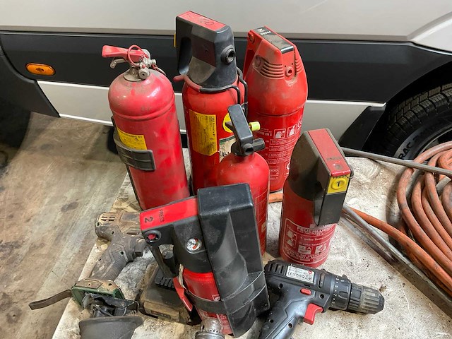 Partij garage inventaris - afbeelding 5 van  18