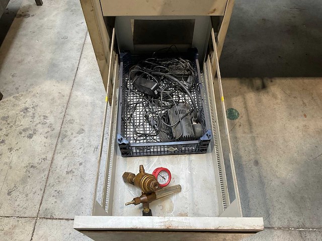 Partij garage inventaris - afbeelding 6 van  18